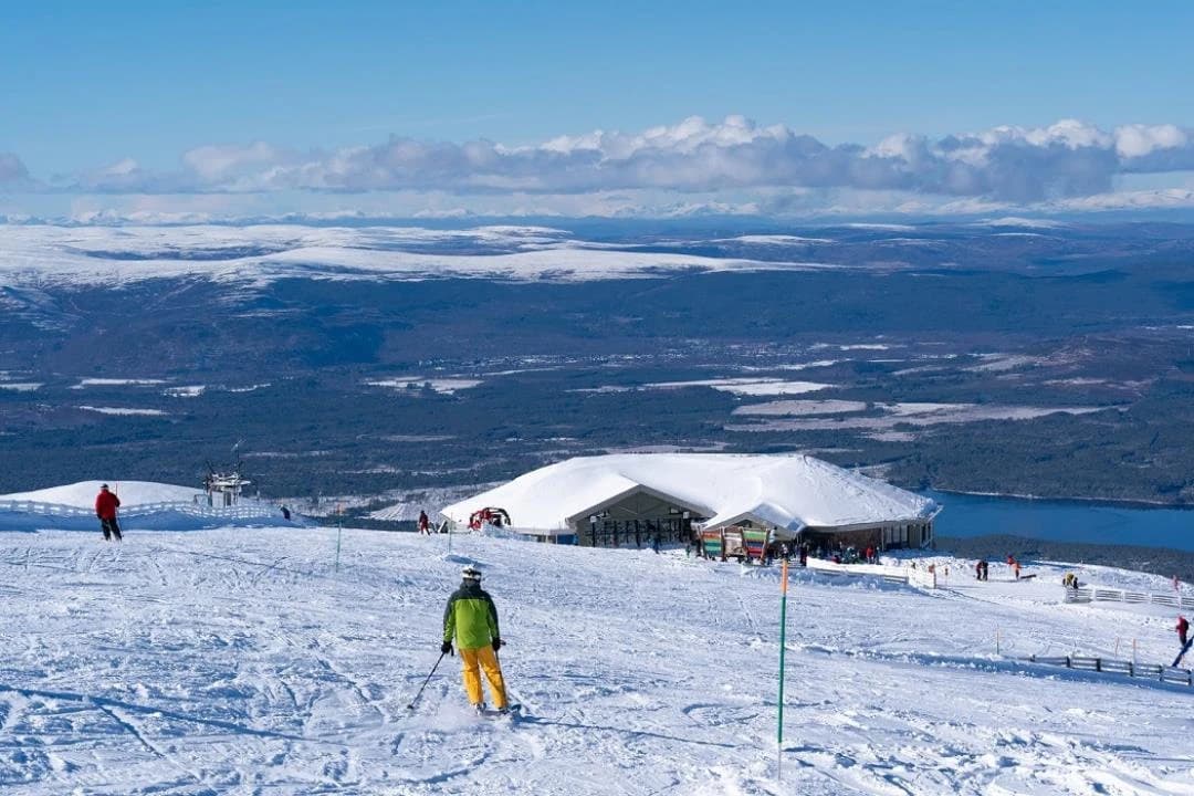 Skiing in the Cairngorms